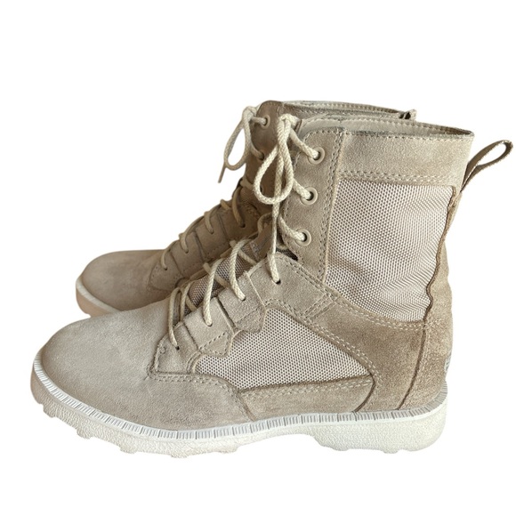 Sorel Women’s Caribou OTM Boots, Size 7, Utility Quality Rugged Military Neutral - Picture 1 of 8